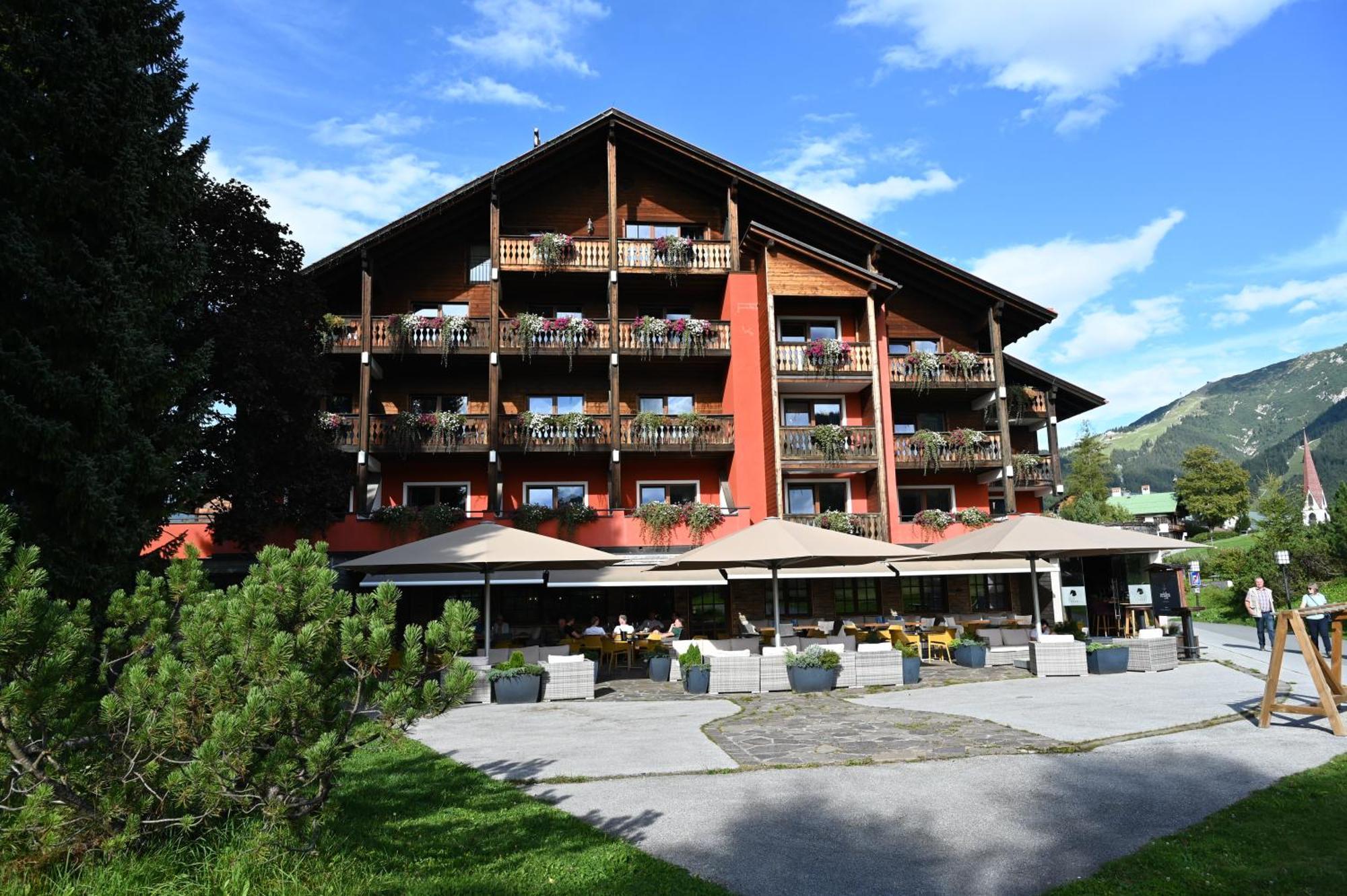 Hotel Hocheder Зеефельд в Тироле Экстерьер фото